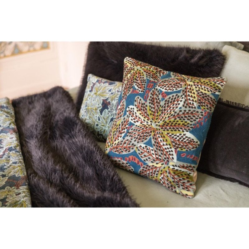 Coussin Ariane Brode Petrole — vue 3