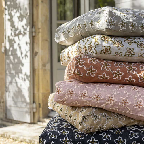 Coussin Fleur Noir — vue 2
