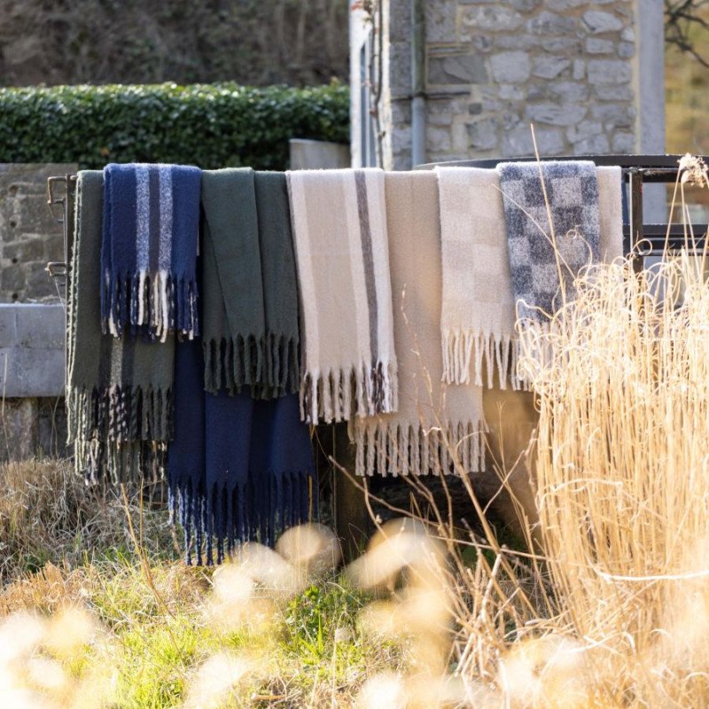 Plaid Isabel Nuage &mdash; vue 3