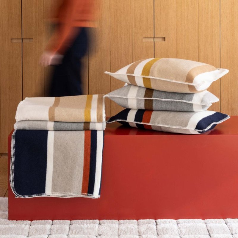Plaid Jacquard Gioia Marine &mdash; vue 3